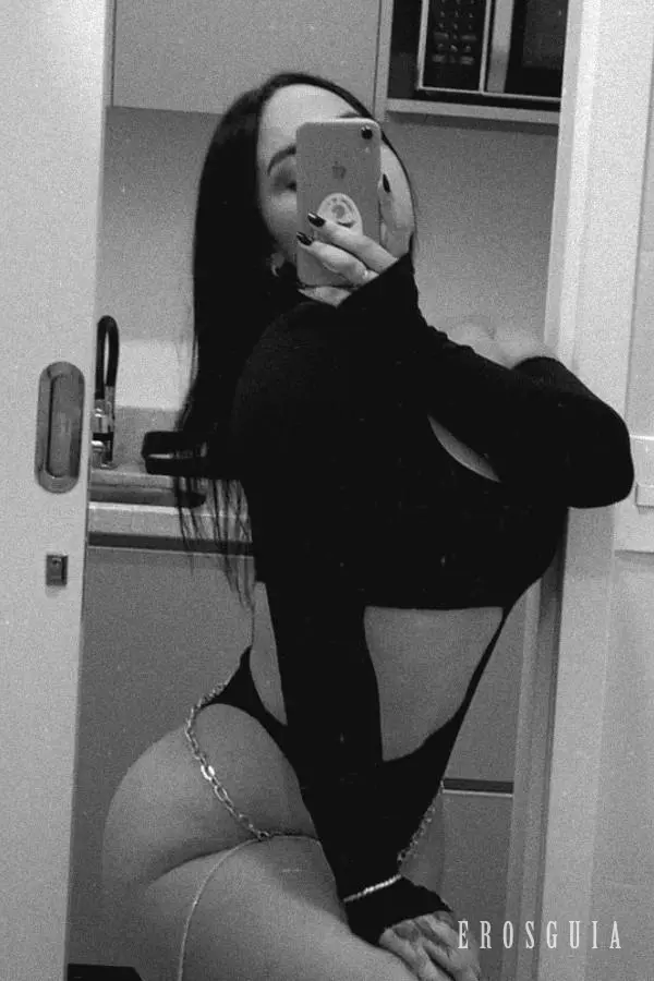 stories-slider-content