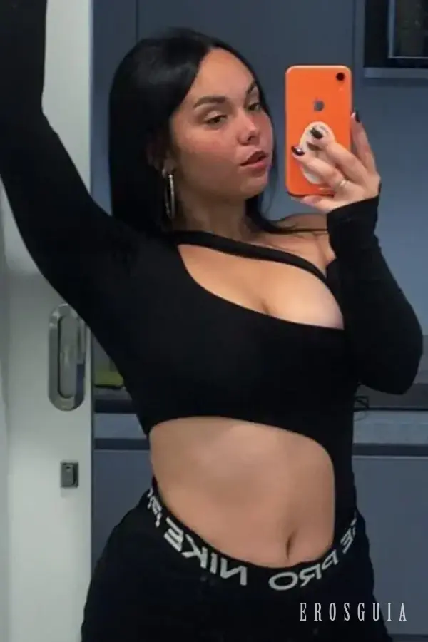 stories-slider-content