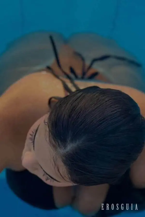 stories-slider-content