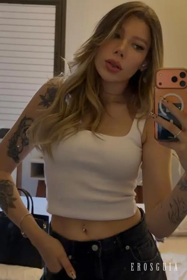 stories-slider-content