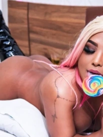 Babi , travesti em Guarujá 11966064884