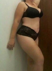 Nicole costa se destaca entre as garotas de programa por sua presença