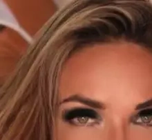 Lorena lovatell é a acompanhante em Juvevê que você procura