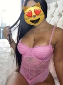 Procurando uma acompanhante? Ellis é uma ótima escolha