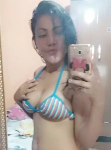 Perfil de Suzy, em destaque nos anúncios de acompanhantes de luxo