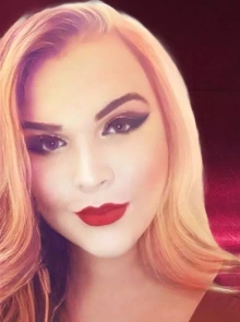 Procurando discrição? Rafaelly trans é a sua garota de programa de confiança