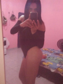 Conheça Alejandra, uma acompanhante com serviços verificados