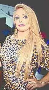 Vitoria deluca é uma acompanhante de luxo com atendimento exclusivo
