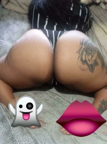 Encontros exclusivos com acompanhantes como Quely