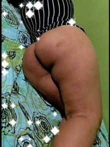 Perfil de Larissa, uma das garotas de programa excepcionais