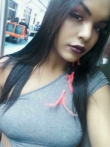 A gata se destaca entre as garotas de programa por sua presença