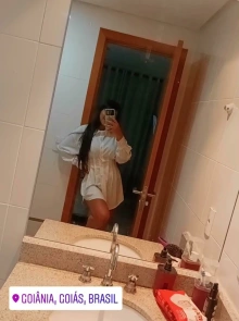 Encontre Jade em nosso diretório de acompanhantes profissionais