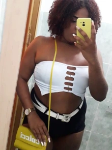 Shayenne se destaca entre as garotas de programa por sua presença