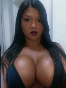 Desfrute de um encontro com Carina VIDEOS, acompanhante em Centro verificada