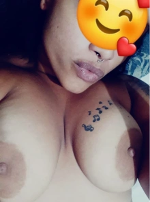 Agatha é a garota de programa ideal para o seu próximo encontro