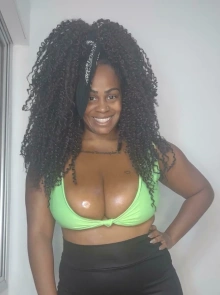 Fotos 100% reais de Meggy Padilha, uma das garotas de programa Negra top
