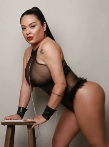 Serviços exclusivos de acompanhantes em Moóca com Yumi Nakashima