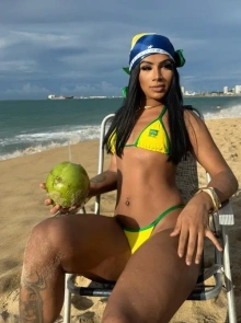 Conheça Loraynne Silva, uma acompanhante com serviços verificados