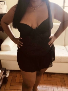 Thicyane Pierro, uma acompanhante Gordinha independente com fotos atuais