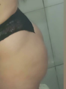 Agende um encontro com Claudia, acompanhante exclusiva com perfil ativo