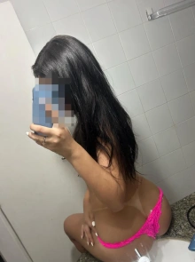 Mavi, uma das acompanhantes mais procuradas no momento