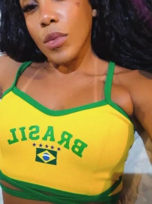 Encontre Dandara Dias em nosso diretório de acompanhantes profissionais