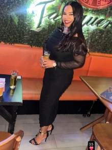 Encontros exclusivos com acompanhantes coroa em Curitiba como Liz