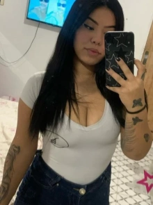 Kiara é uma acompanhante independente com serviços verificados