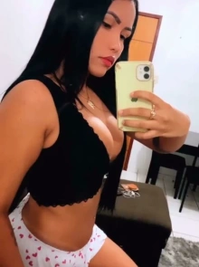 Catálogo de garotas de programa em Santo Amaro: conheça Maite