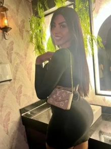 Luana é uma das acompanhantes em Boa Viagem com as melhores avaliações