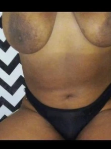 Descubra Rafaela, uma das garotas de programa Negra em Salvador bem avaliadas