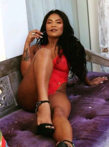 Lorrane Cunha, elegância e prazer entre as acompanhantes mais bem avaliadas