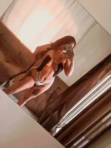 Esther, uma das melhores opções de garotas de programa em Balneário Camboriú hoje