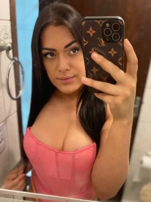 Procurando uma acompanhante em ABC Paulista? Priscila é uma ótima escolha