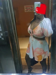 Descubra Renata Galvão, uma das garotas de programa grandes-mamas bem avaliadas