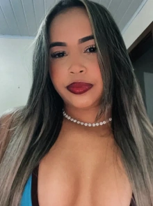 Perfil Premium: Cristal entre as melhores acompanhantes em Linhares