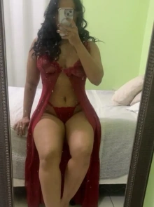 Serviços de garotas de programa de alta qualidade com Sissi