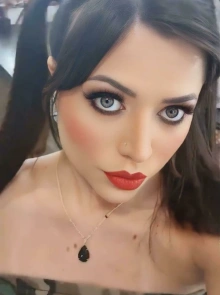 Experiência de luxo com Flavia, garota de programa independente