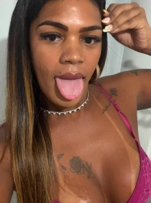 Conheça Milena, uma acompanhante com serviços verificados