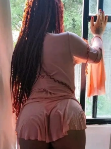 Lua, uma das melhores opções de garotas de programa em Salvador hoje