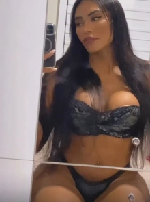 Índia day, travesti em Fortaleza 85992679852