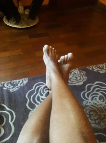 Descubra mulheres como Laura LIMA em nossos anúncios de Coroa