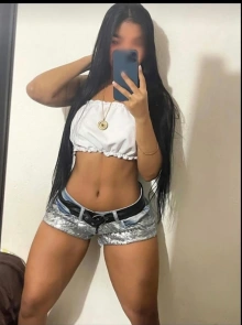Encontros exclusivos com acompanhantes Ninfeta em Rio de Janeiro como Emilly