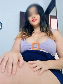 Procurando uma acompanhante? Sabry é uma ótima escolha