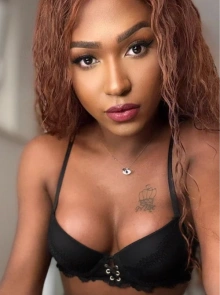 Larissa Hagan, travesti em Niterói 21997805632