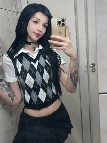 Gótica dominatx é a garota de programa ideal para o seu próximo encontro