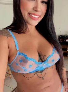 Paola novais , uma experiência autêntica com garotas de programa grandes-mamas