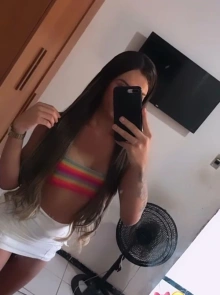 Melissa, perfil verificado entre acompanhantes em Itapuã