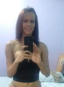 Brenda pic22cm é uma acompanhante independente com serviços verificados