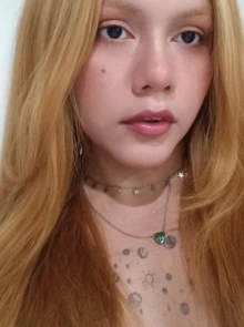 Agende um encontro com Liv, acompanhante exclusiva com perfil ativo